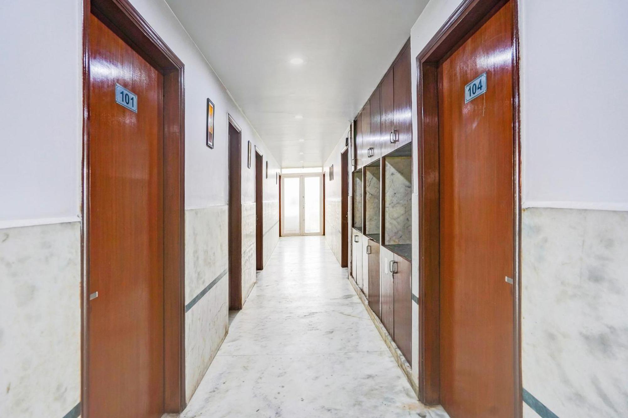 Super Collection O Sector 110 Noida Hotel Exterior foto