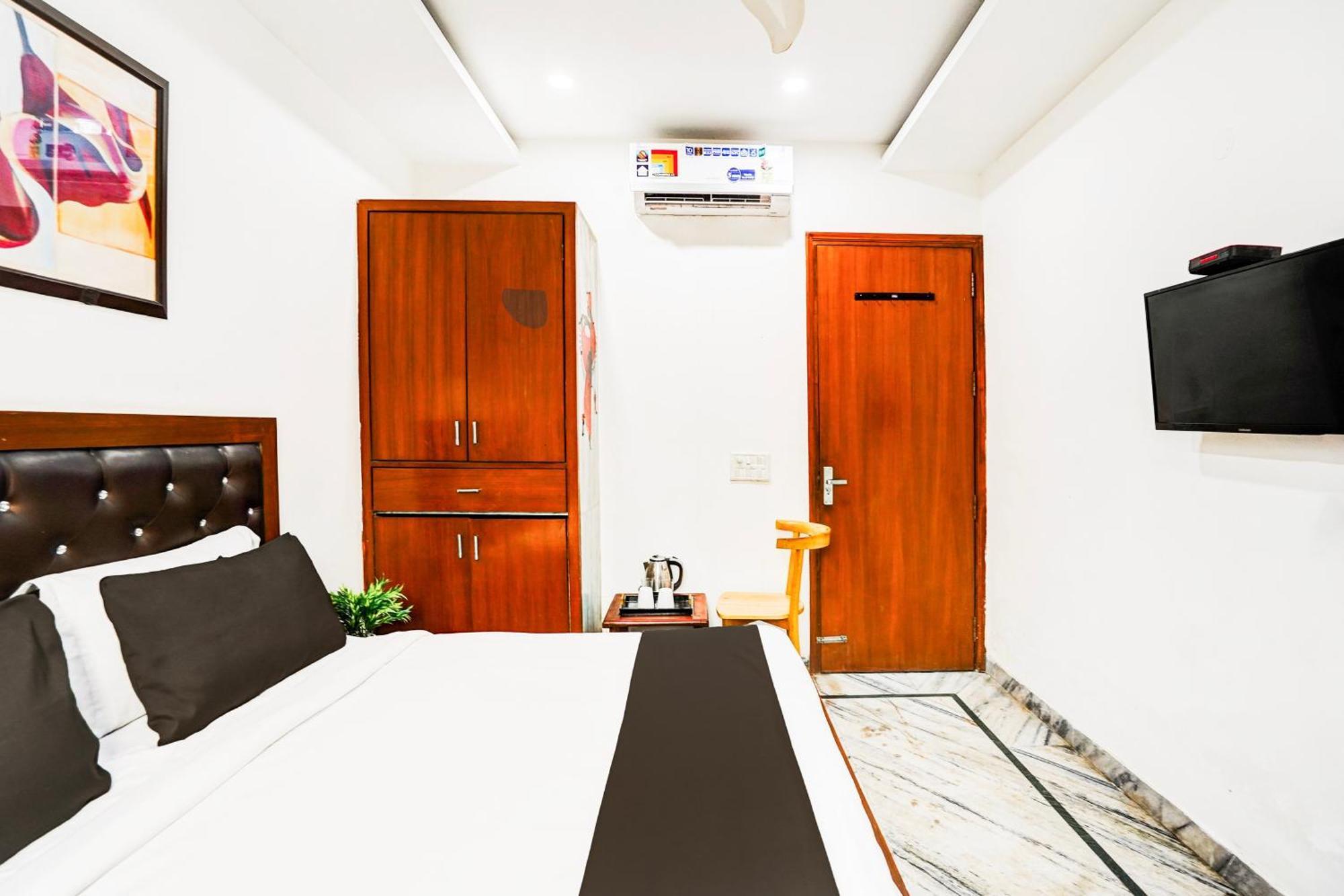 Super Collection O Sector 110 Noida Hotel Exterior foto
